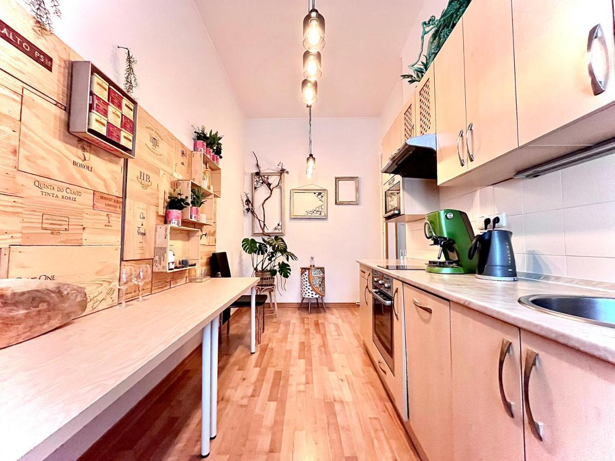 Sunny City - Apartment In Spa Zone With Private Garage Карлови Вари Екстериор снимка